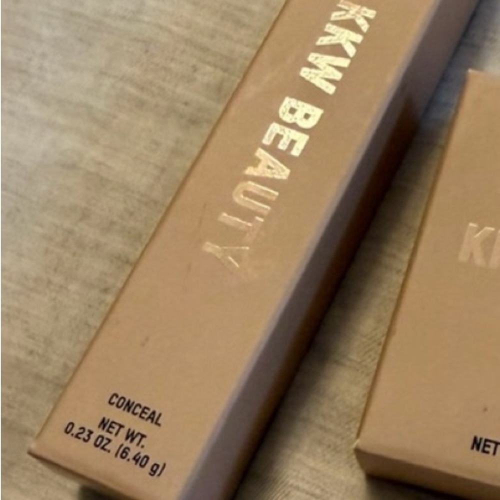 KKW beauty concealer